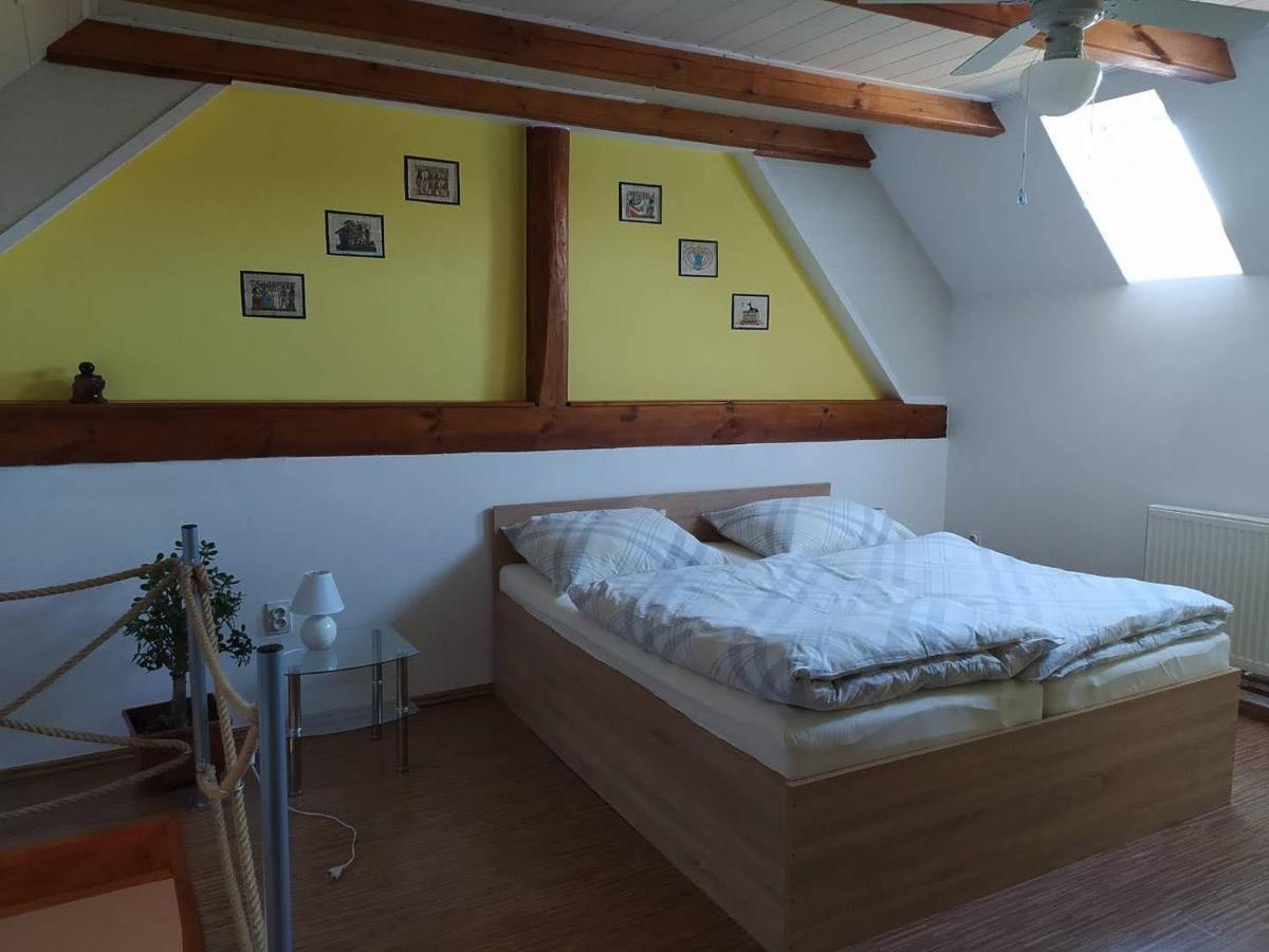 Apartamento Apartmán na statku Klec Exterior foto