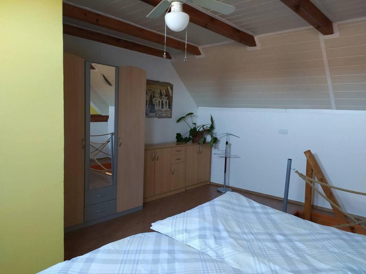 Apartamento Apartmán na statku Klec Exterior foto